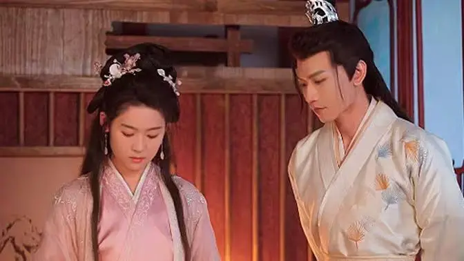 《王妃觉醒后-神医嫡女飒翻天》：年度爽剧！看现代女医生如何玩转古代宅斗，逆袭人生！